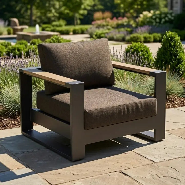 Ryder XL Cushioned Lounge Chair - The Great Escape