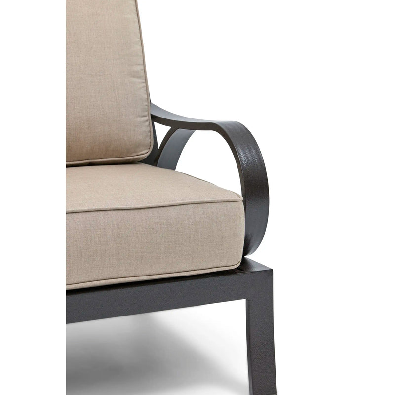 Aberdeen Loveseat - The Great Escape
