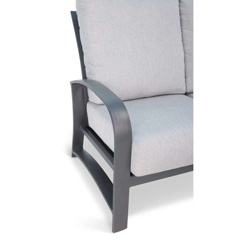 Wakefield Cushion Loveseat - The Great Escape