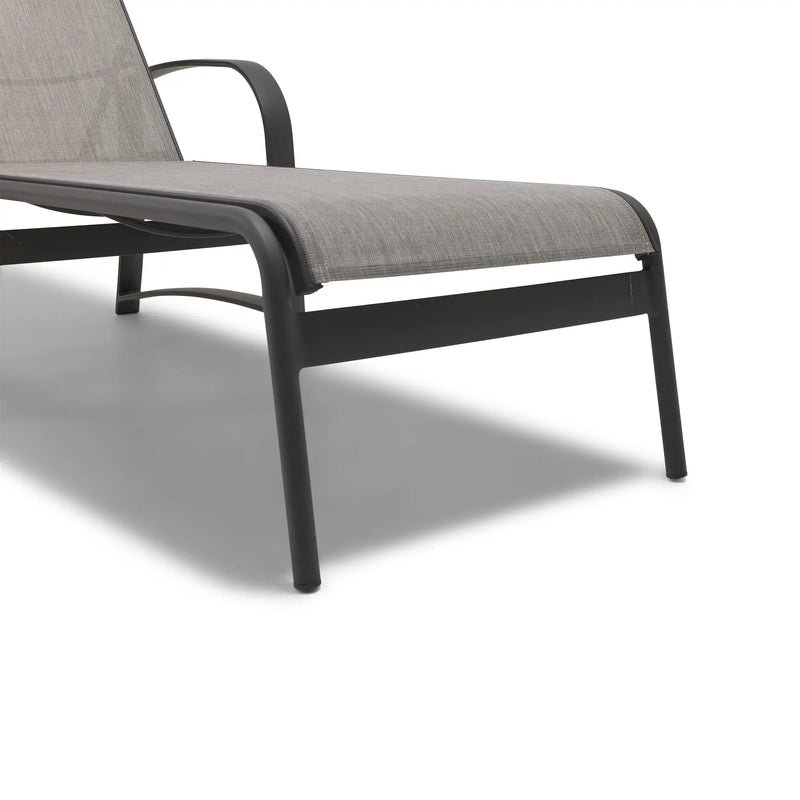 Wakefield Deluxe Sling Chaise Lounge W/ Arms - The Great Escape