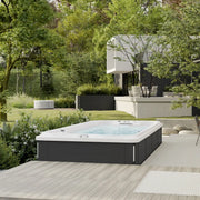 Jacuzzi® J19 PowerActive — The Great Escape