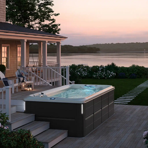 Jacuzzi® J19 PowerPro - The Great Escape