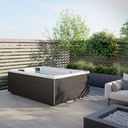 Jacuzzi® J-404L™ - The Great Escape