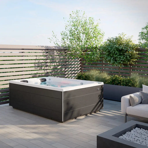 Jacuzzi® J-404L™ - The Great Escape