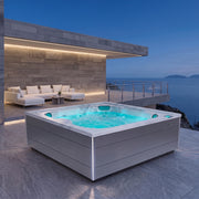 Jacuzzi® J-408™ - The Great Escape