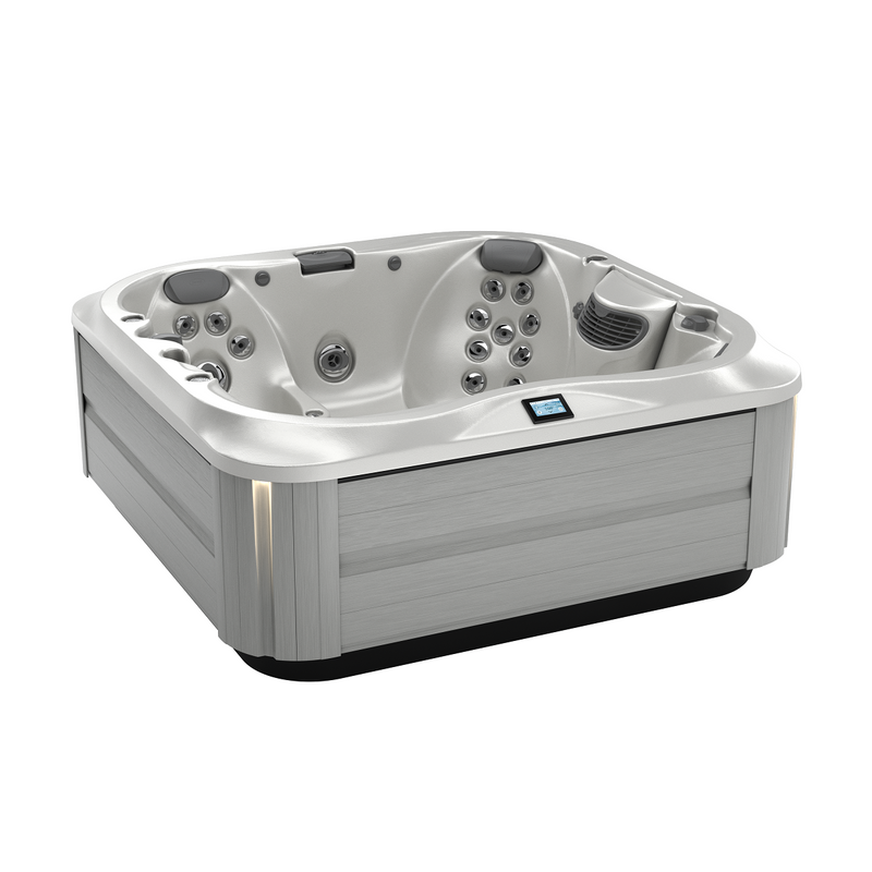 Jacuzzi® J-335™ - The Great Escape