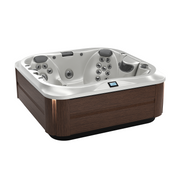Jacuzzi® J-335™ - The Great Escape